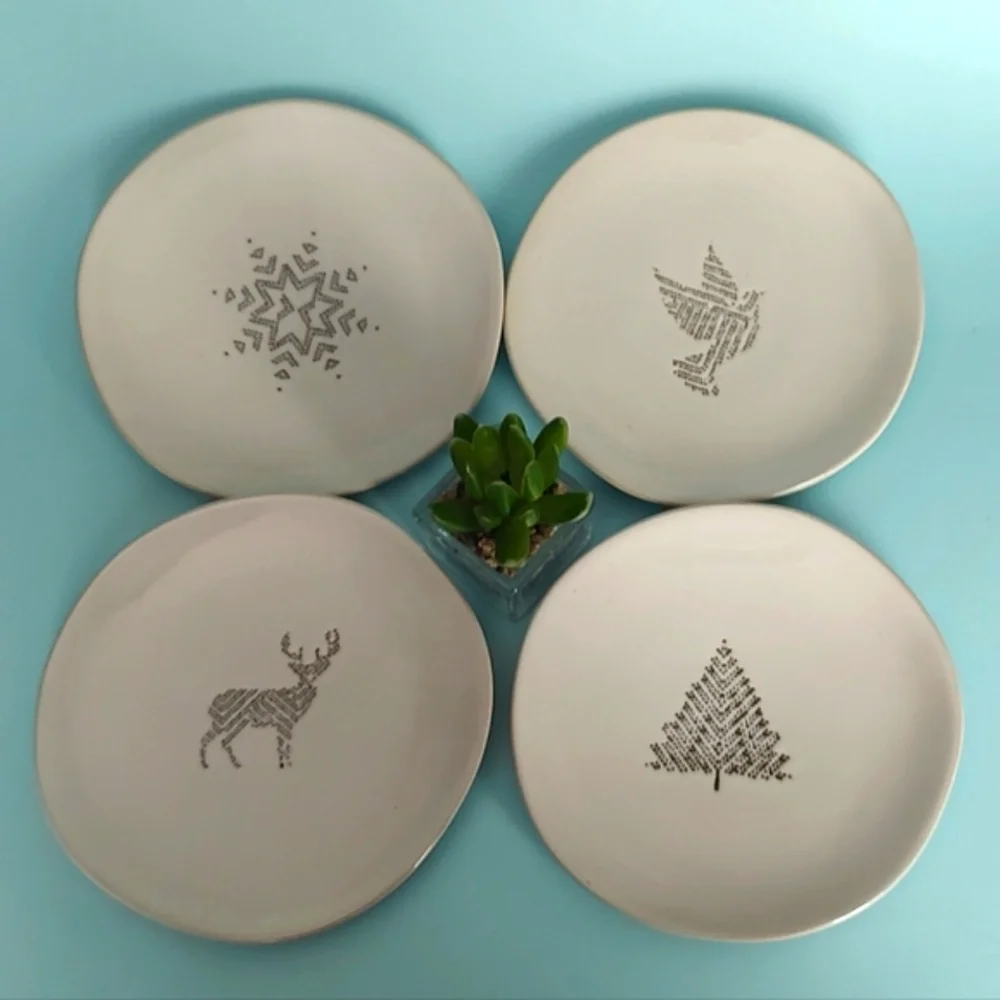 Hearth & Hand  Magnolia Home Christmas  Appetizer Plates Holiday  4 Plates  New